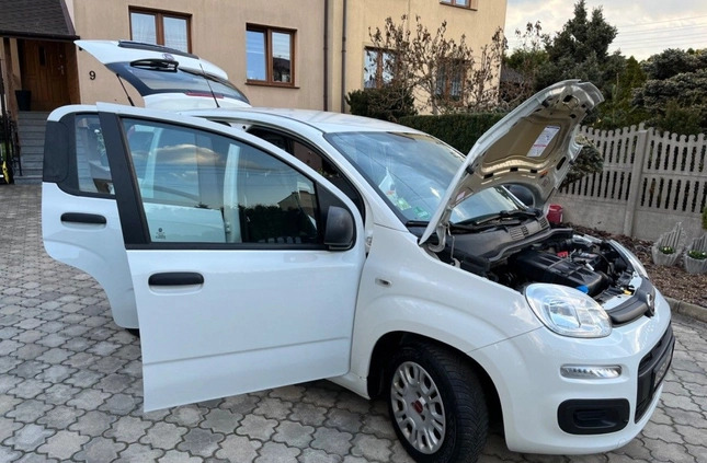 Fiat Panda cena 26900 przebieg: 170000, rok produkcji 2017 z Lesko małe 436